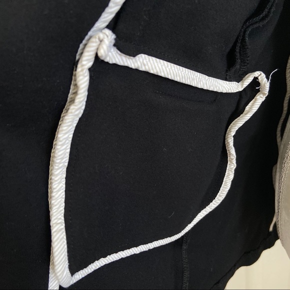 Isabella Bird | Blazer with Pockets - Picture 5 of 7